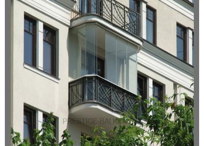 Финское безрамное остекление балкона в Люберцах