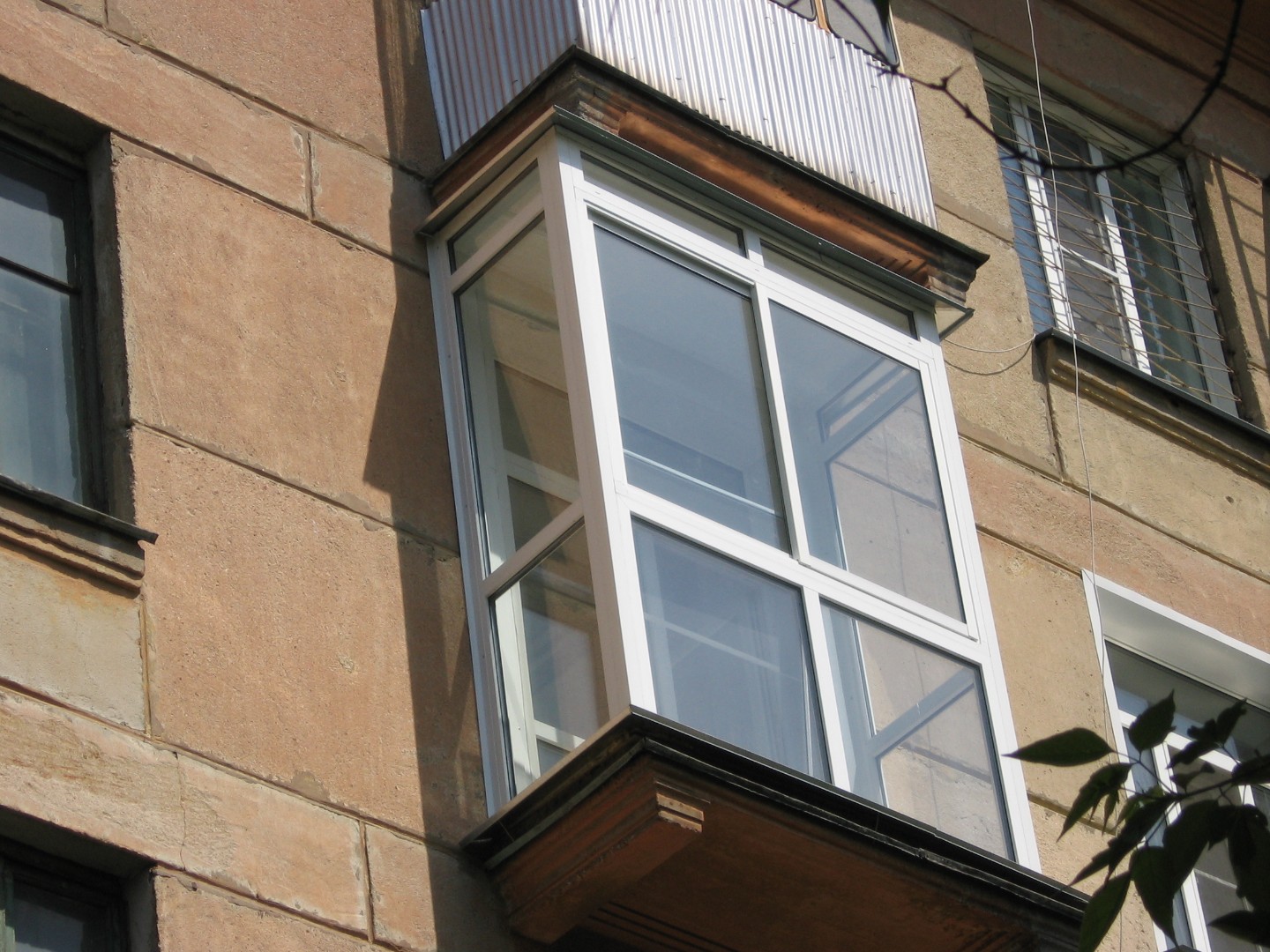 Французское панорамное остекление  раздвижными пластиковыми окнами профилем Veka в Люберцах